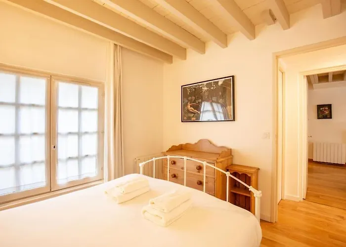 La Belle Place Appartement *